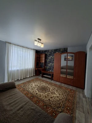 Ціну знижено !Продам 2х кімнатну квартиру 2/9,вул.Цегельна,