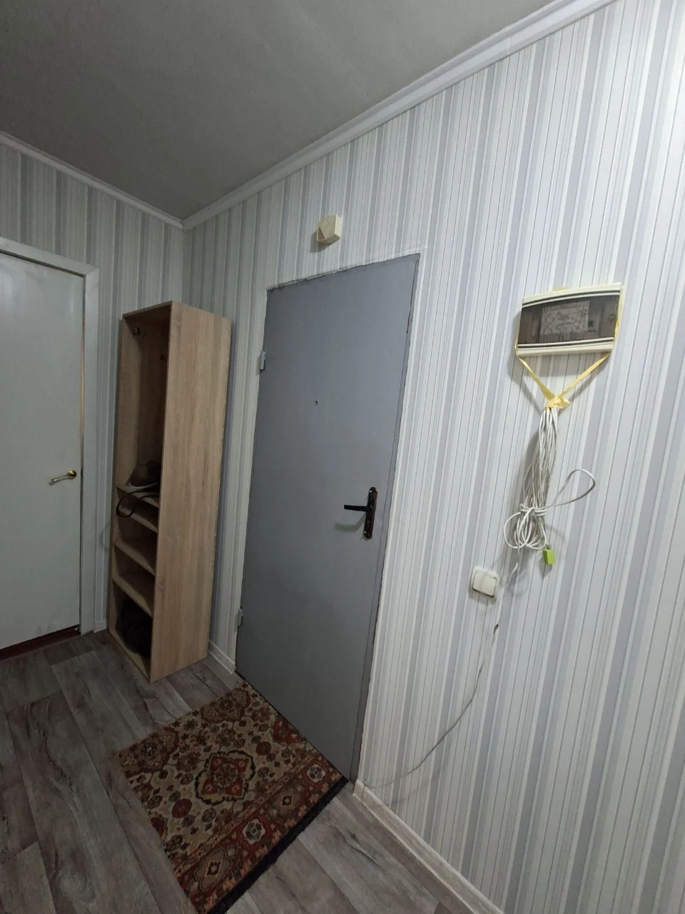 Ціну знижено !Продам 2х кімнатну квартиру 2/9,вул.Цегельна,
