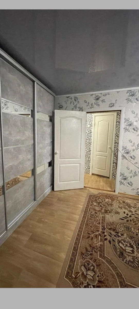 Продам квартиру 2кімнатна