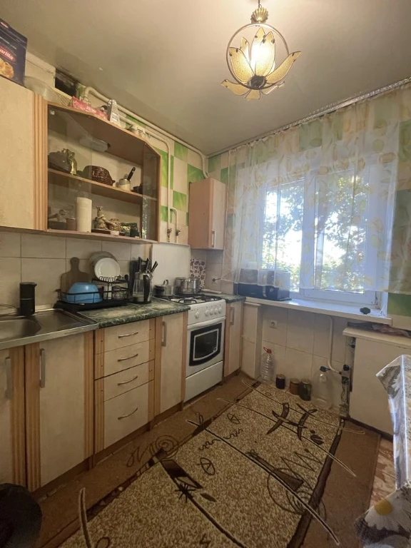 3 кімнатна квартира 1/2 поверх район Црб