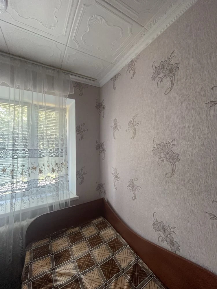 2-room apartment on the 1st floor in the Crb district