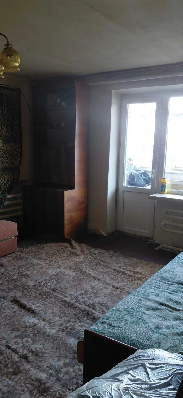 Owner. 1-room apartment 36 sq m with INDIVIDUAL heating, floor 3/