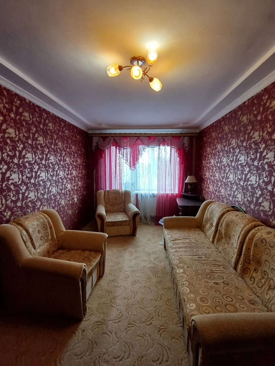 Продаж 2кім квартири біля коледжу