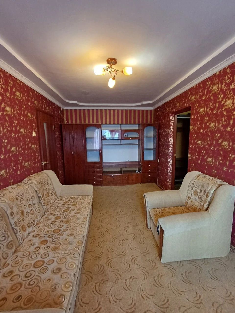 Продаж 2кім квартири біля коледжу