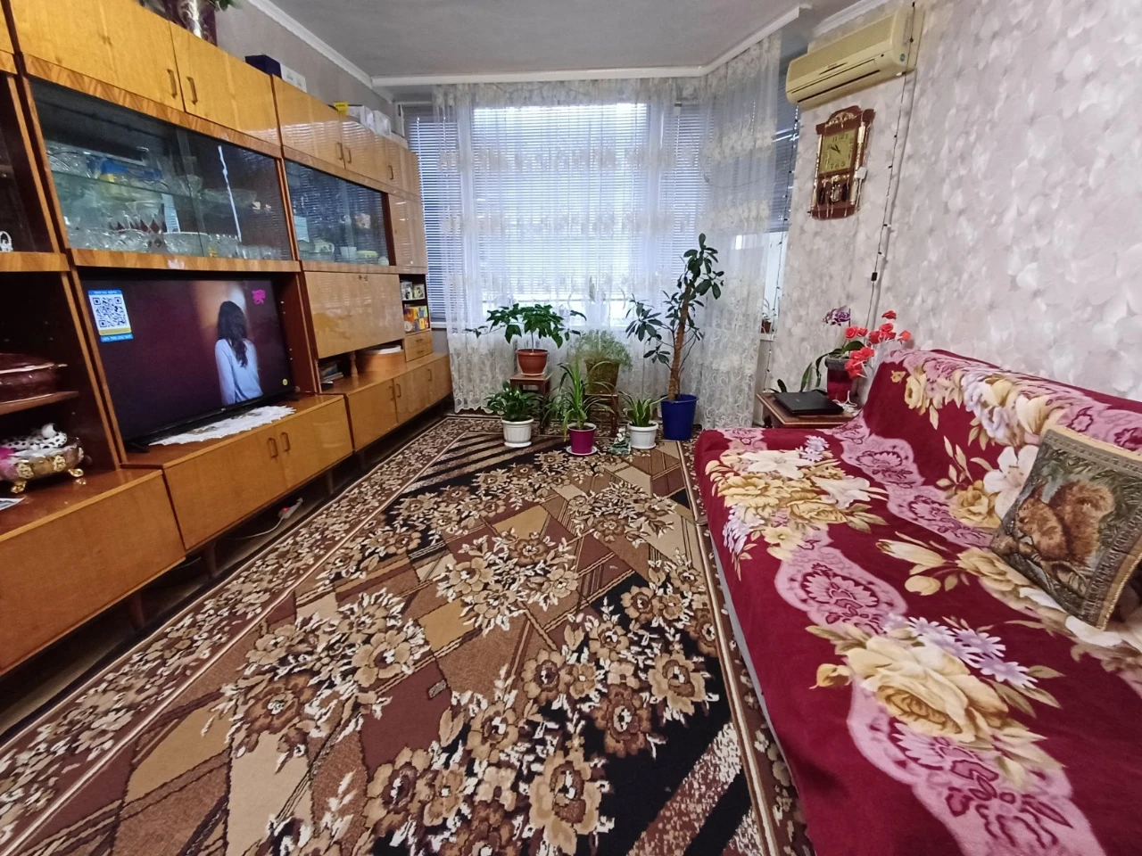 Продаж 2кім квартири біля центрального ринку