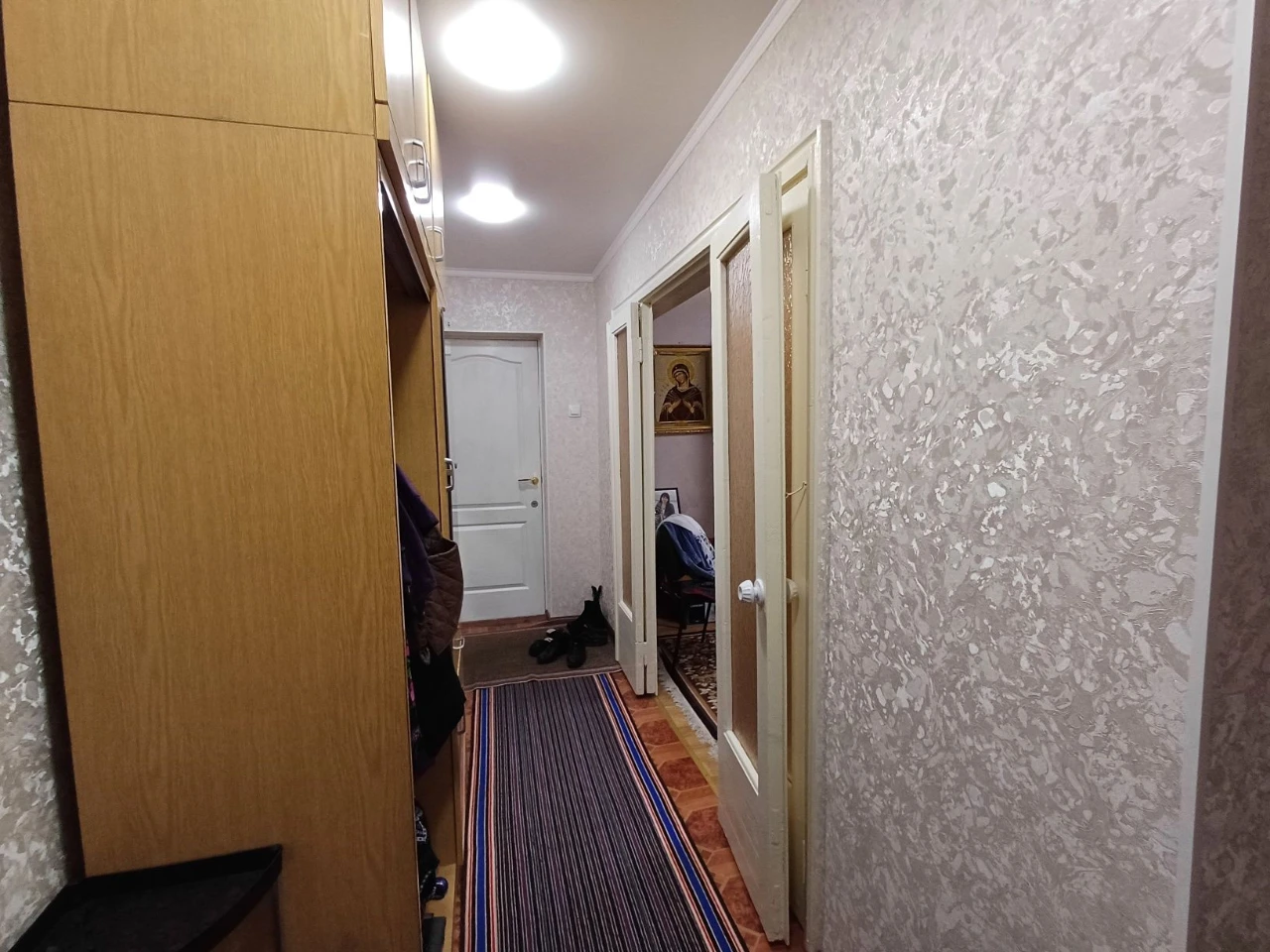 Продаж 2кім квартири біля центрального ринку