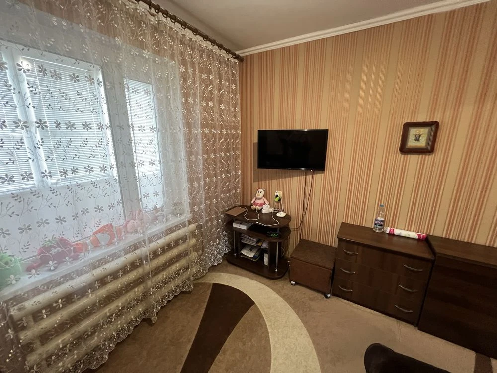 Простора трикімнатна квартира 70 м.кв. На ПМК