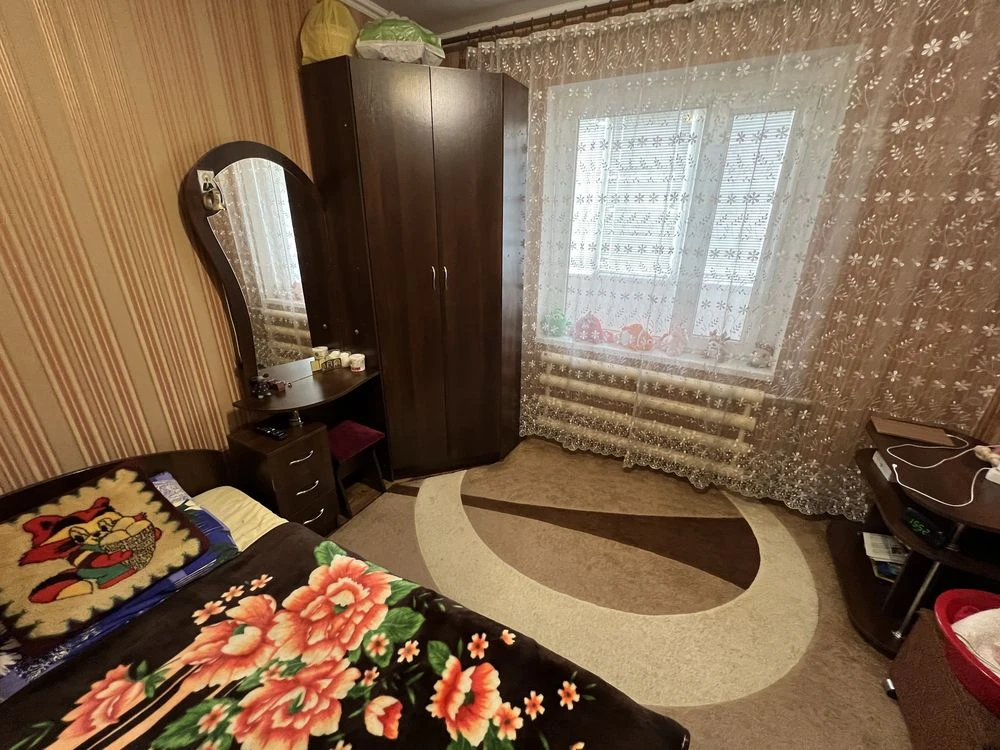 Простора трикімнатна квартира 70 м.кв. На ПМК