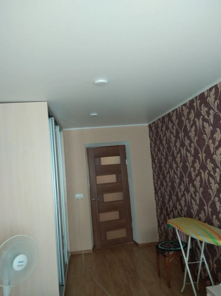 Продам двух.ком.квартиру