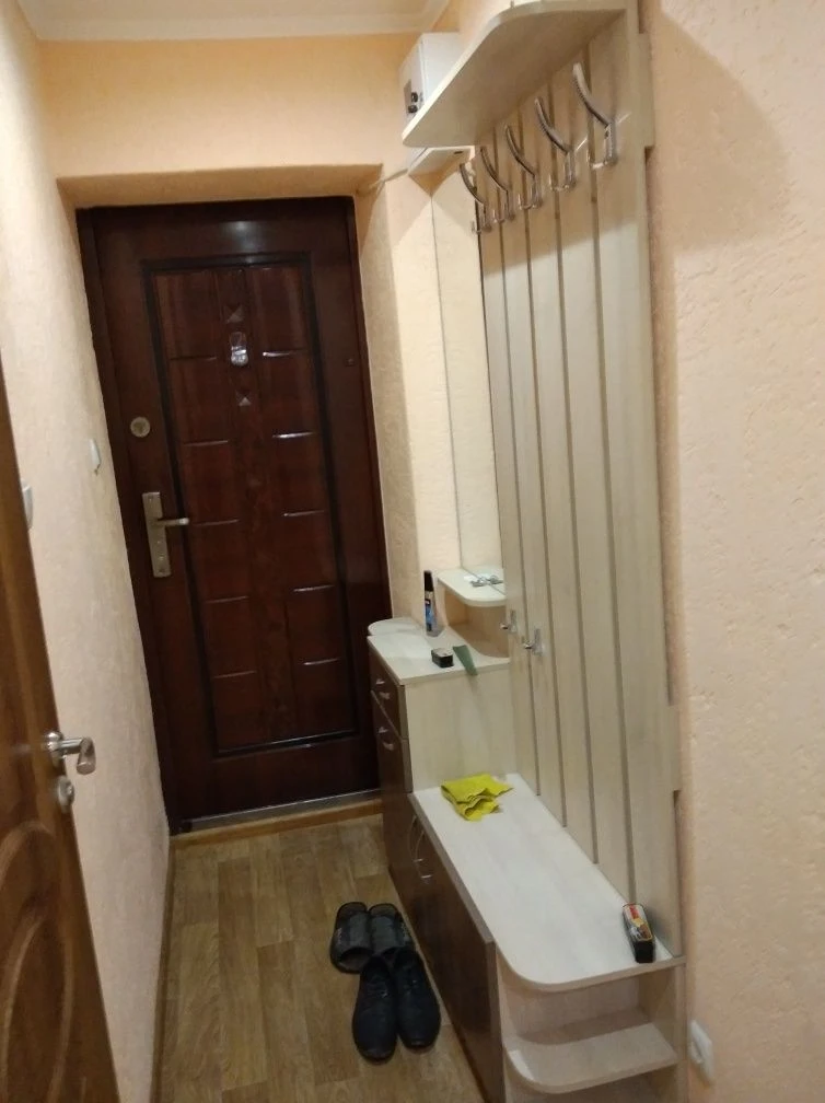 Продам двух.ком.квартиру