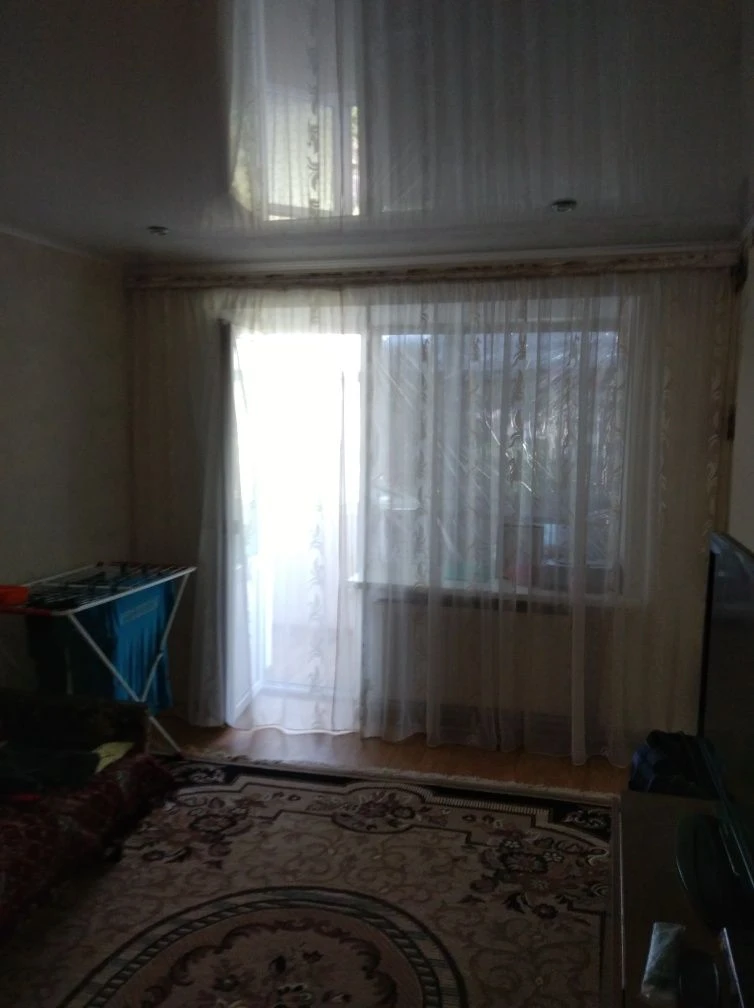 Продам двух.ком.квартиру