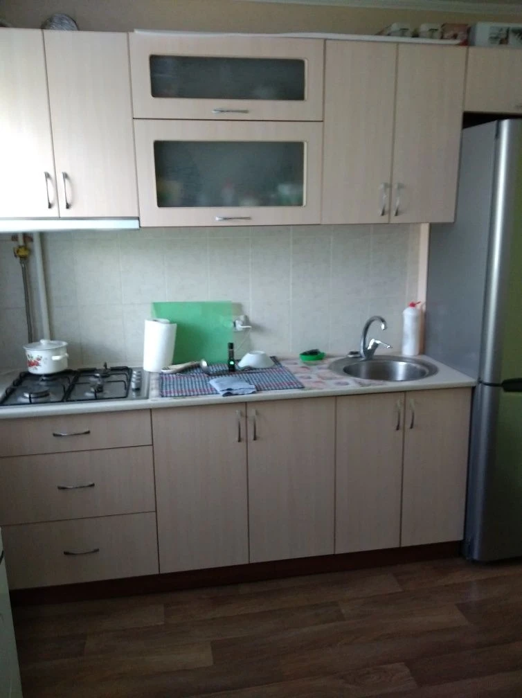 Продам двух.ком.квартиру