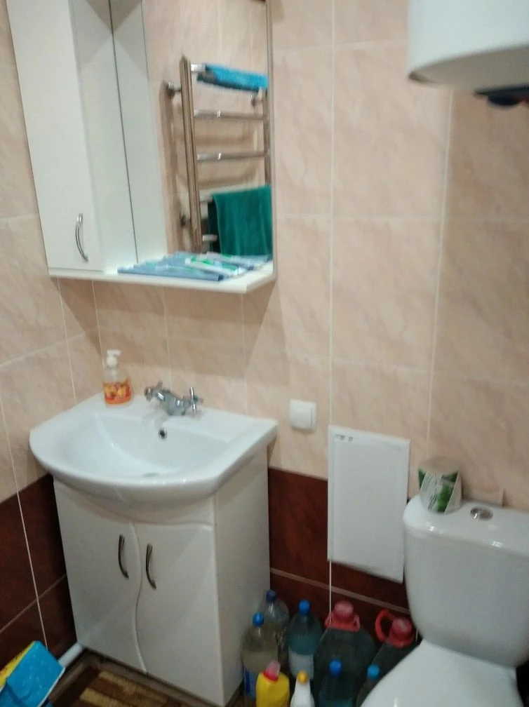 Продам двух.ком.квартиру