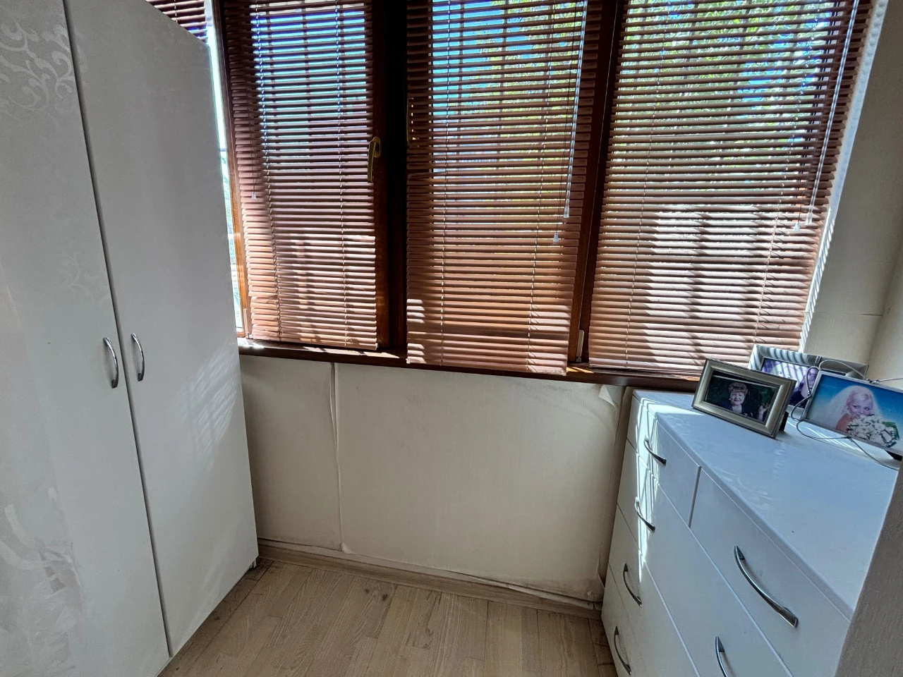 Two-bedroom apartment on Rose Street