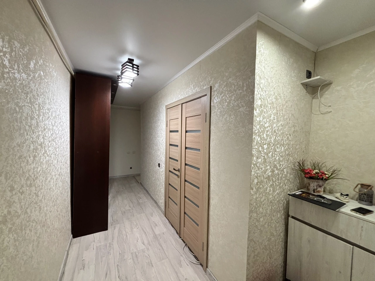 Two-bedroom apartment on Rose Street