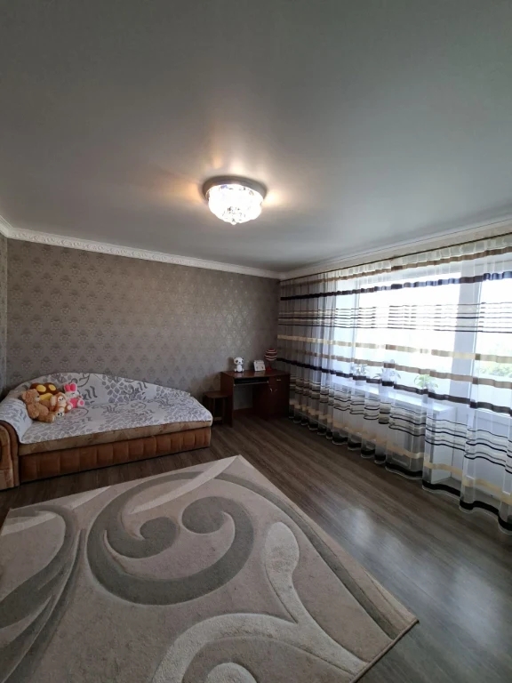 Ціну знижено !Продам сучасну 2 кімнатну квартиру в цегляному