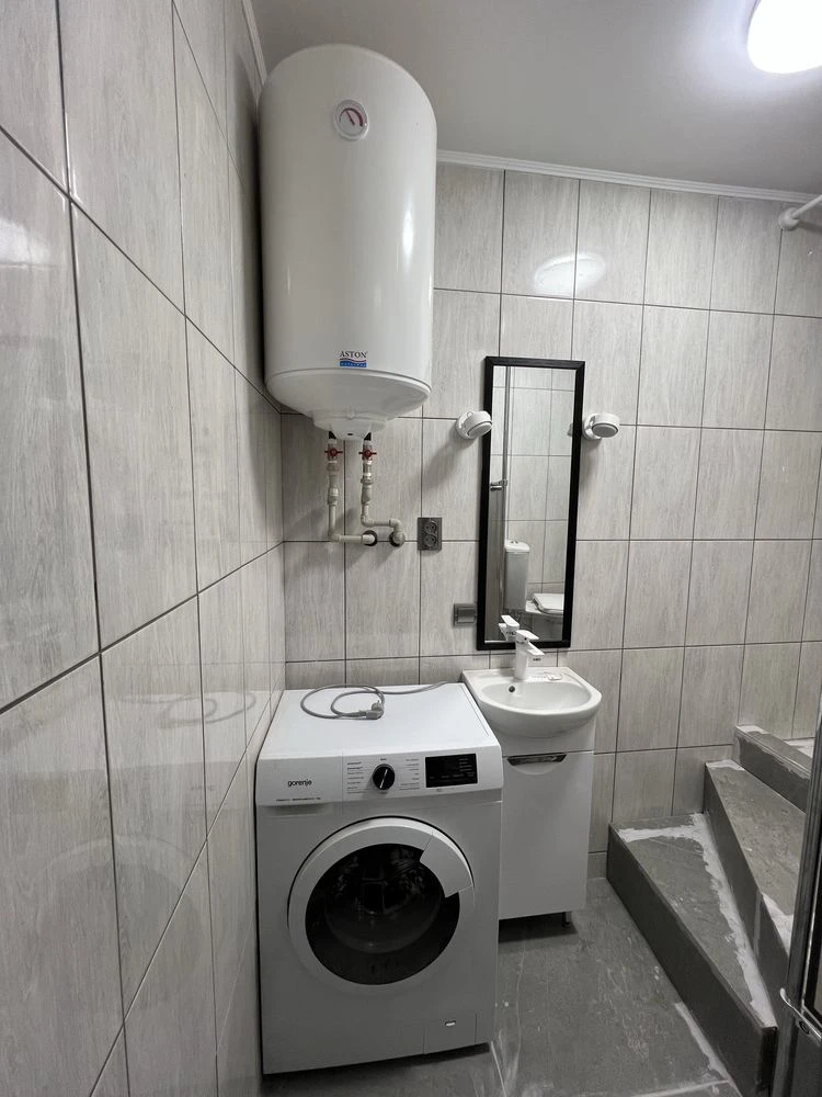 Однокімнатна квартира на коледжі