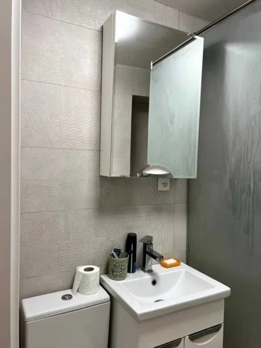 Продам 1к студію Січеславська набережна 20