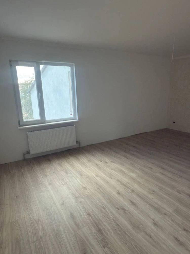 Продам эксклюзивную 4-комн. квартиру на Победе