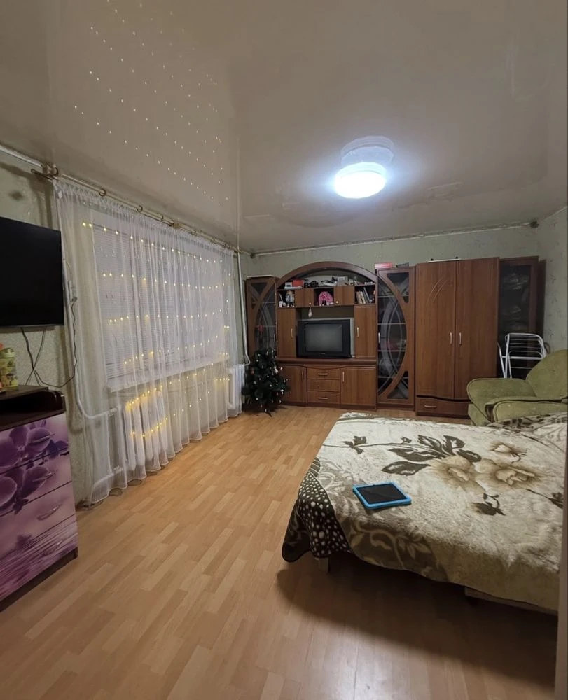 Продам 2-комн кв. 69 м/кв на Южной с мебелью и техникой