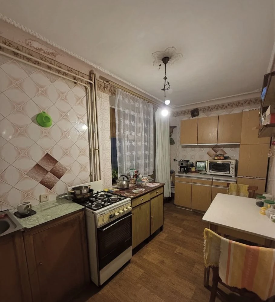 Продам 2-комн квартиру на Солнечной с мебелью и техникой