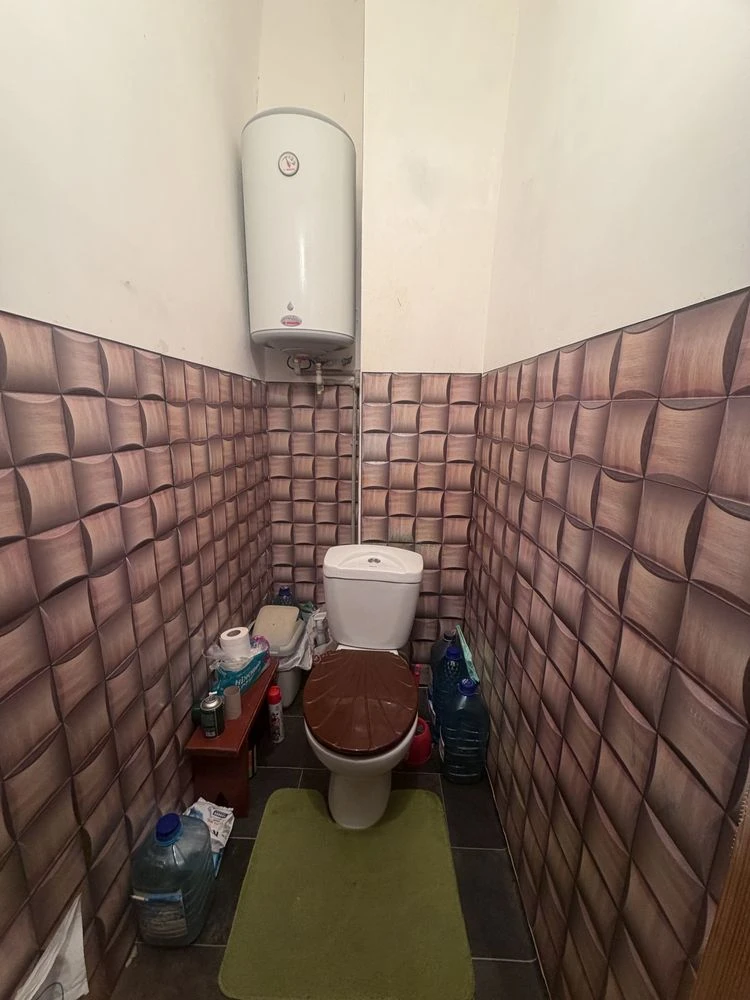For Sale 2-room apartment on Pyrogova Street