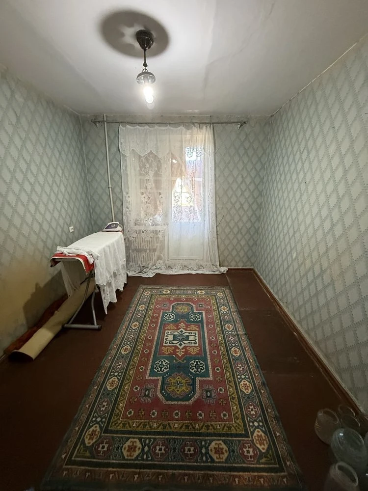 Продам 3-комн квартиру на Тире, 3 этаж, не угловая