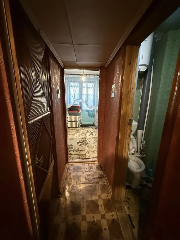 Продам 3-комн квартиру на Тире, 3 этаж, не угловая