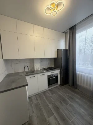 Продам 2-ком квартиру р-он Солнечной