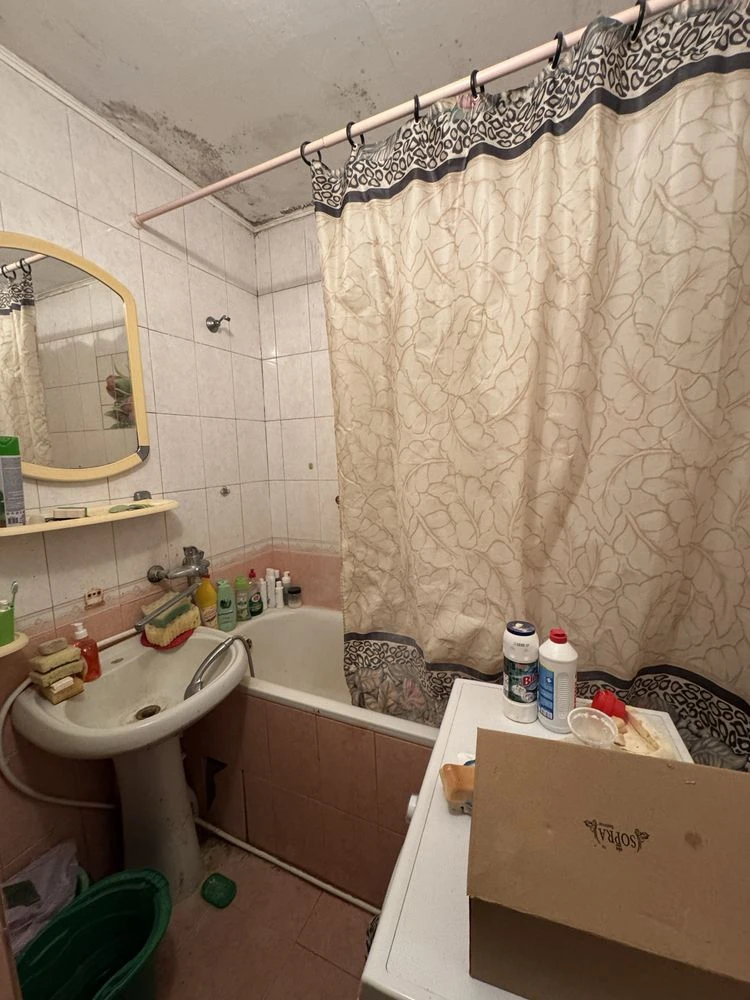 For Sale 3-room apartment on Southern Street