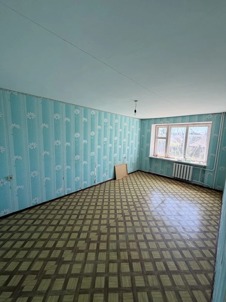 For sale apartment on Tyre, 3 rooms