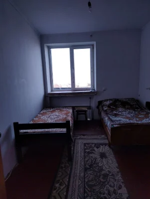 Продається 2-кімнатна квартира на Вокзальній