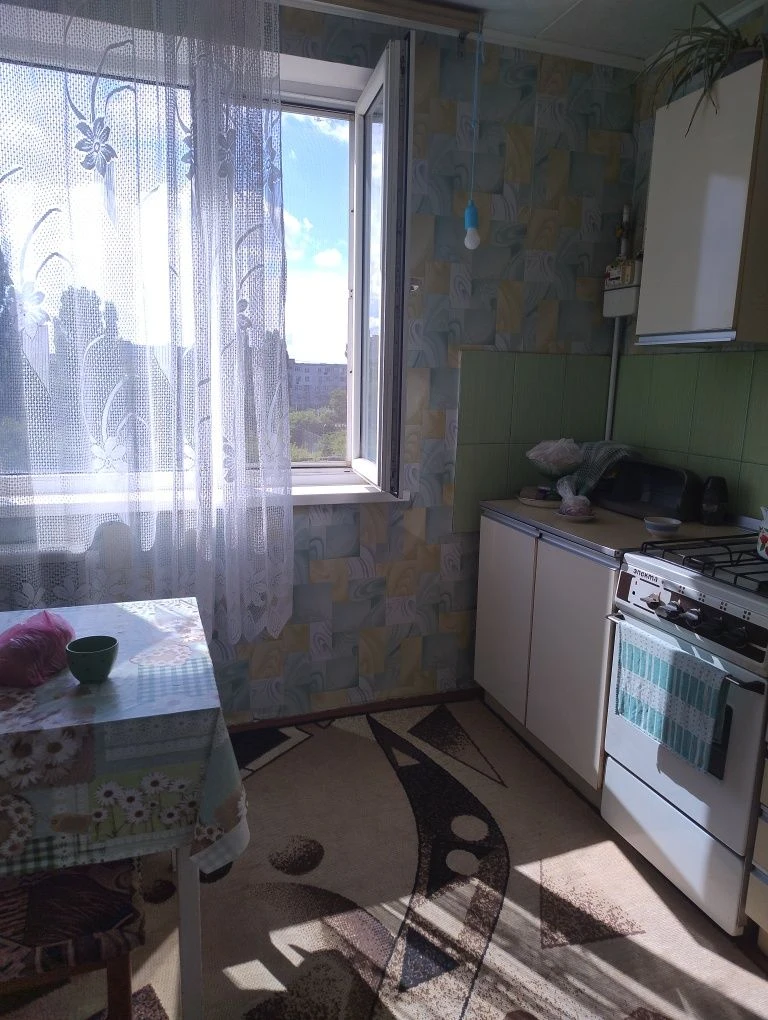 продам 2х ком квартиру на Солнечной