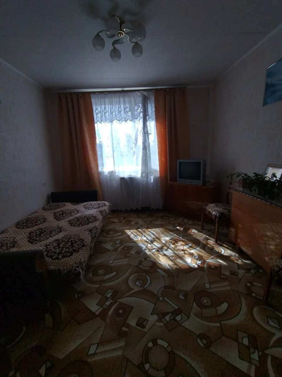 продам 2х ком квартиру на Солнечной
