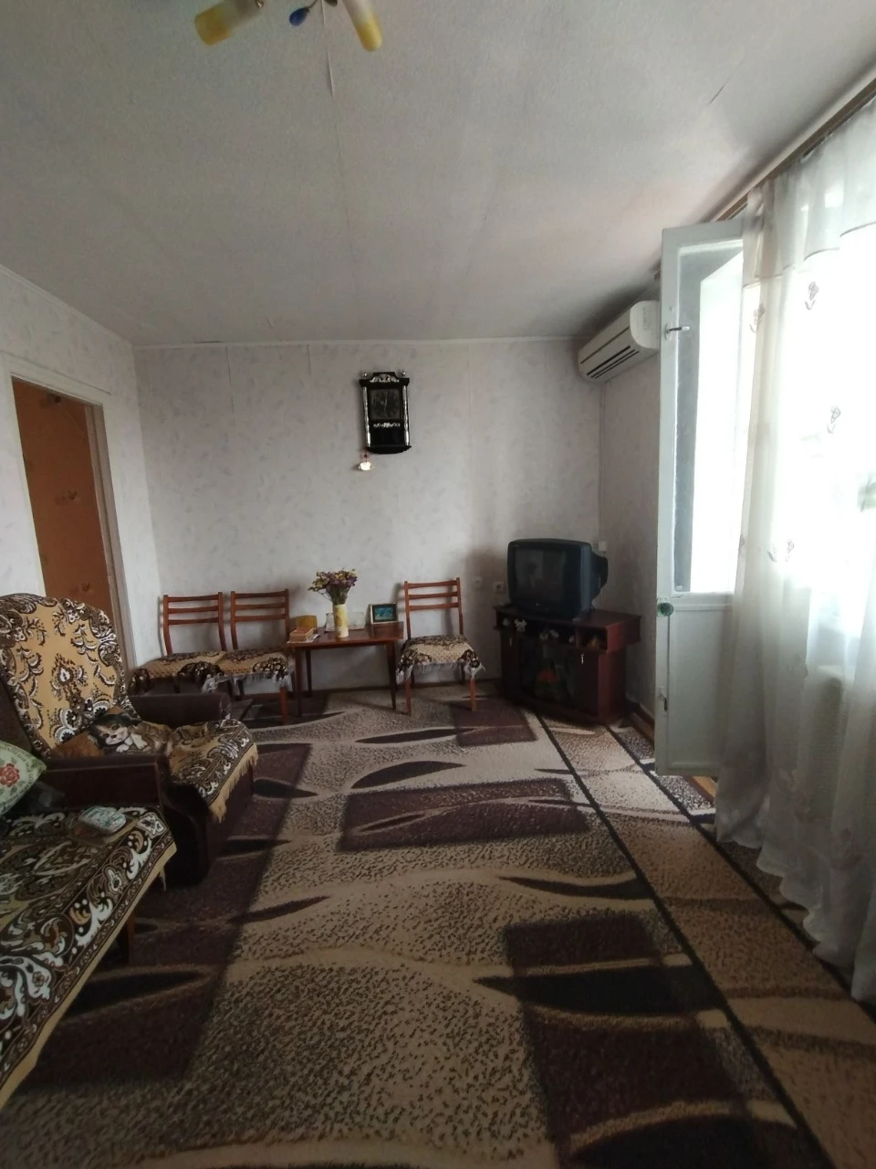 продам 2х ком квартиру на Солнечной