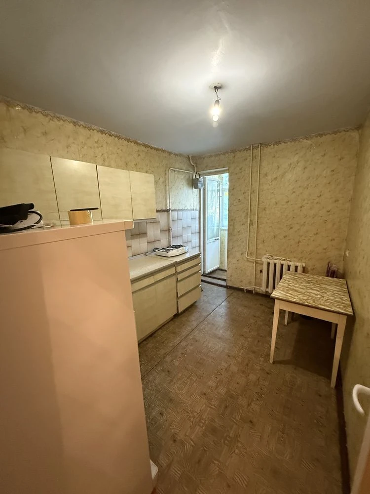 Продам 2-комн квартиру на Солнечной