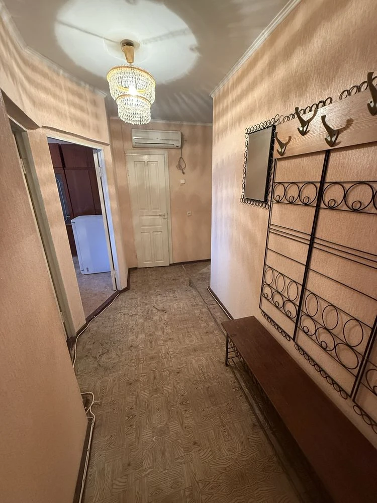 Продам 2-комн квартиру на Солнечной