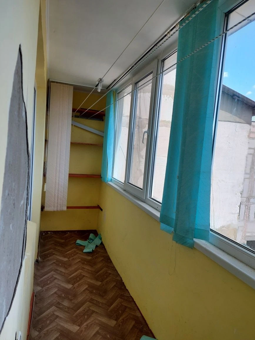 For Sale: 3-room apartment, Solnechnaya Street
