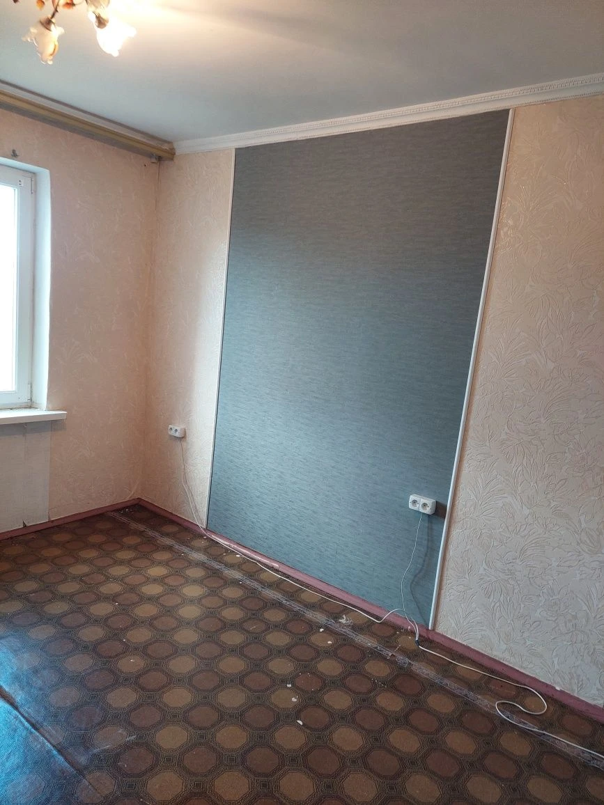 For Sale: 3-room apartment, Solnechnaya Street