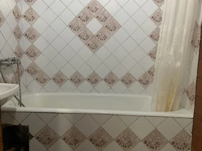 For Sale: 3-room apartment on Solnechnaya