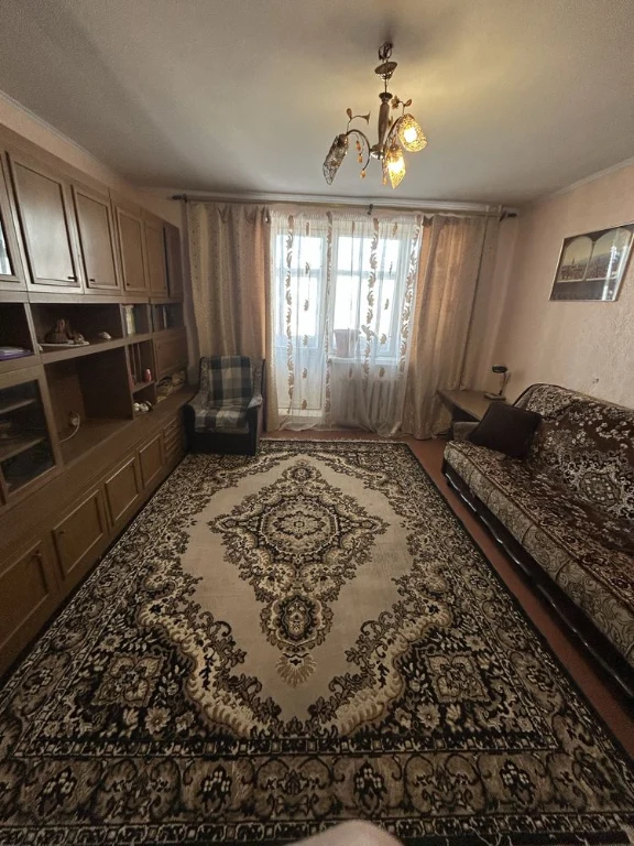 Продам 3-ком квартиру по ул. Незалежности (Калинина)