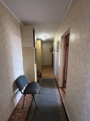 For sale: 3-room apartment on ul. Nezalezhnosti (Kalinin)