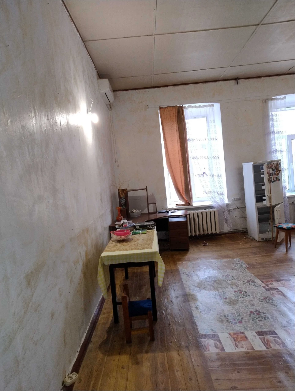 Продається 2-кімнатна квартира, центр міста
