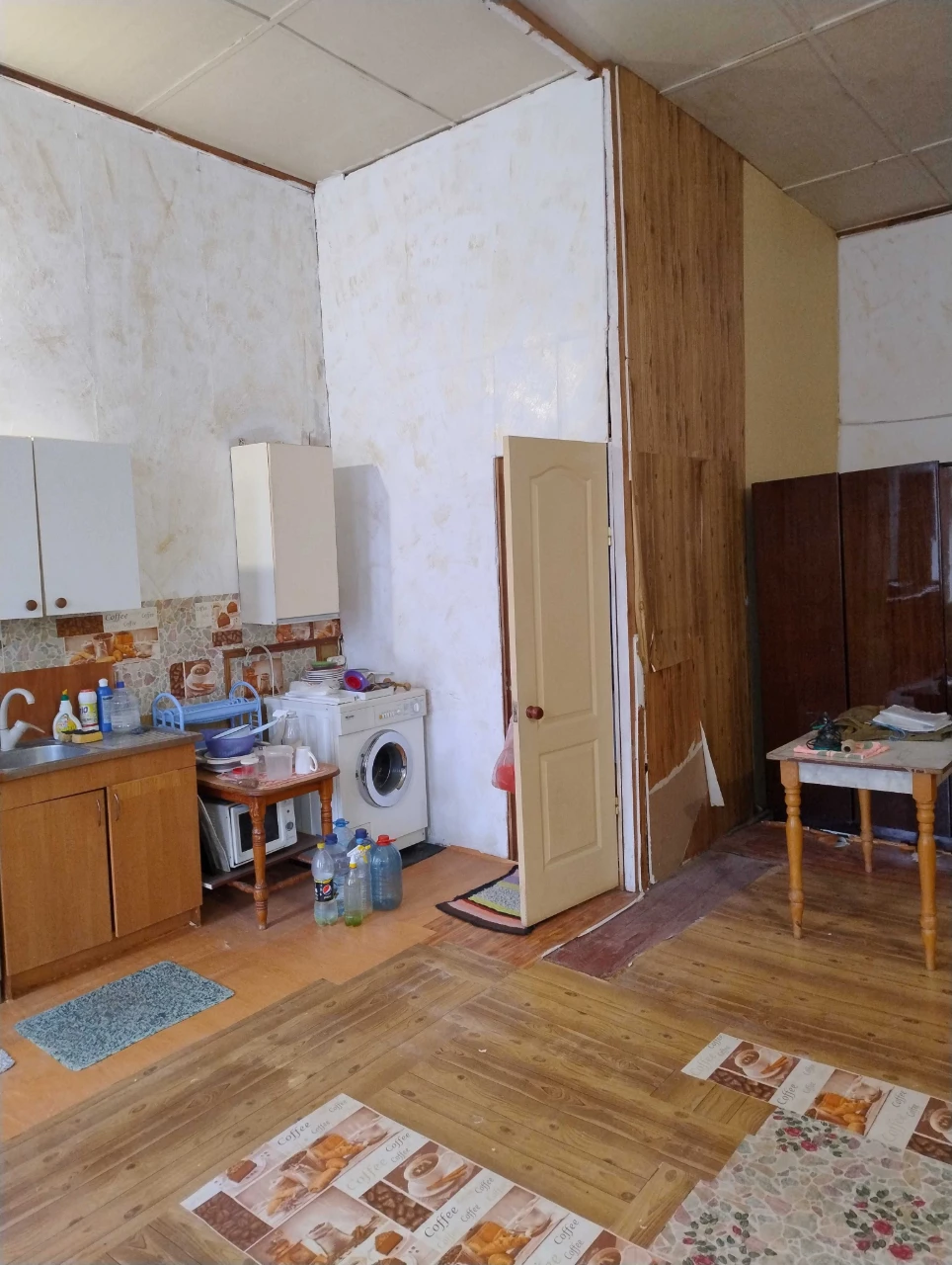 Продається 2-кімнатна квартира, центр міста