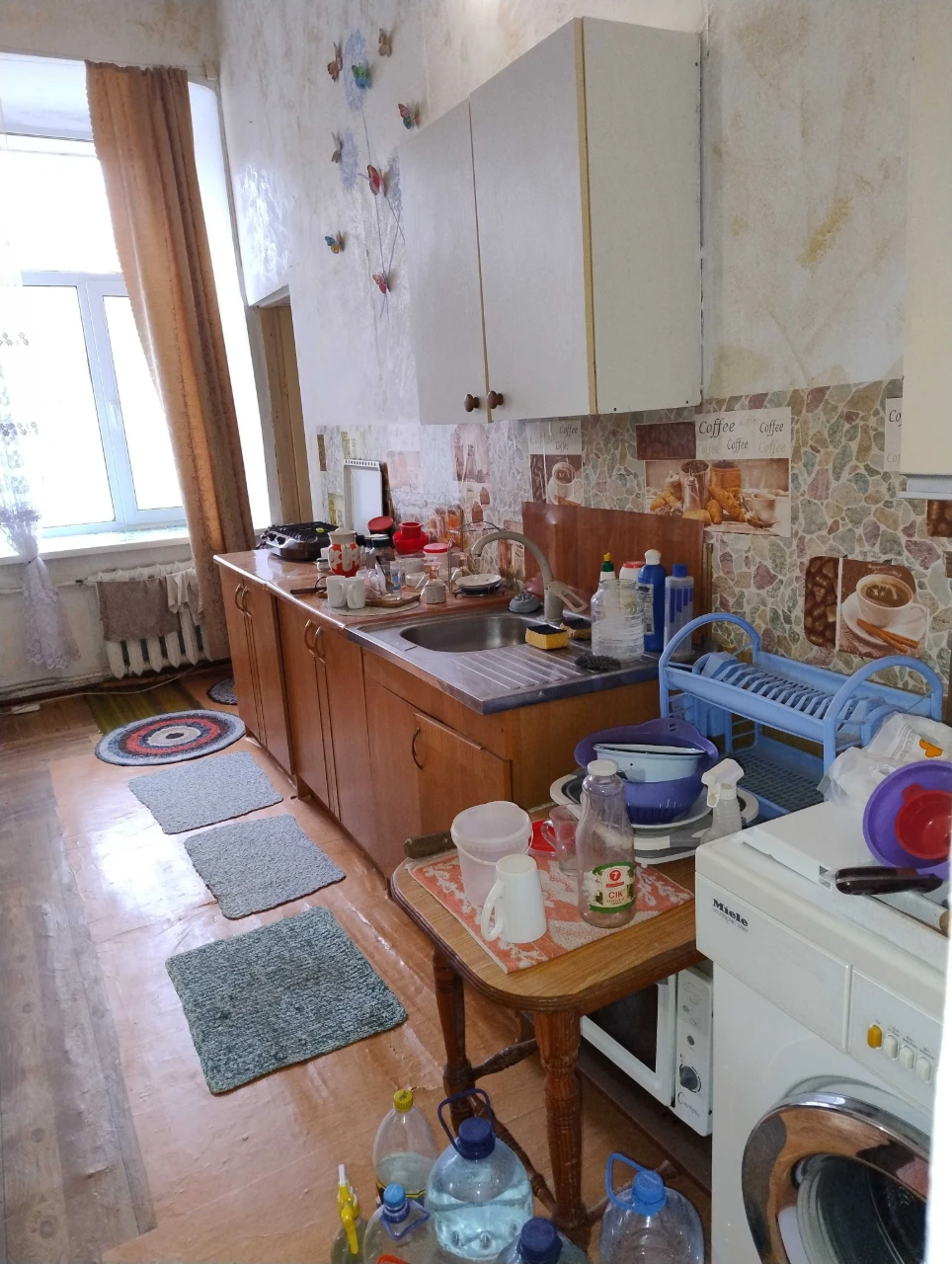 Продається 2-кімнатна квартира, центр міста