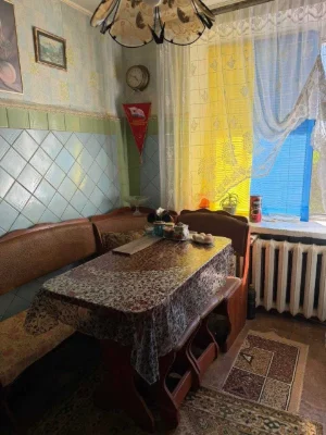 For sale 2-room apartment in a Kyiv type building on the 5th floor