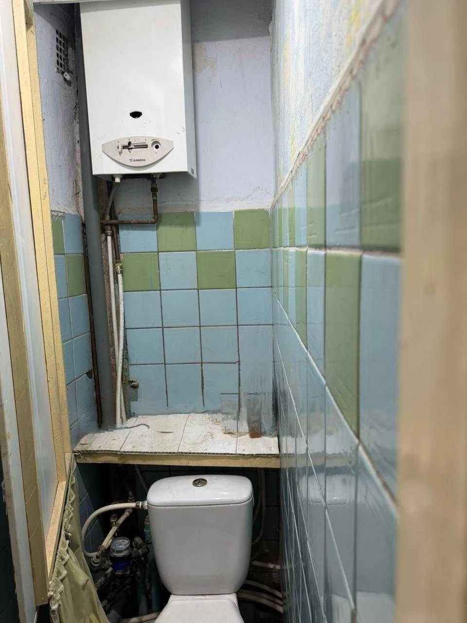 For sale 2-room apartment in a Kyiv type building on the 5th floor