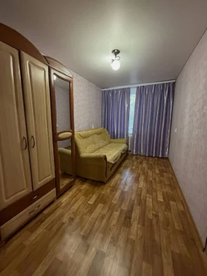 Продам трикімнатну квартиру