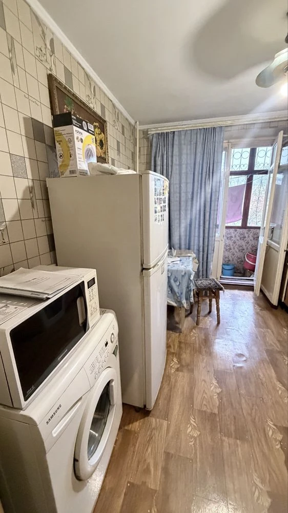 продам 2-комнатную Киевку Пентагон 3 этаж
