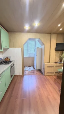 Продам 2-комнатную киевку Крепость